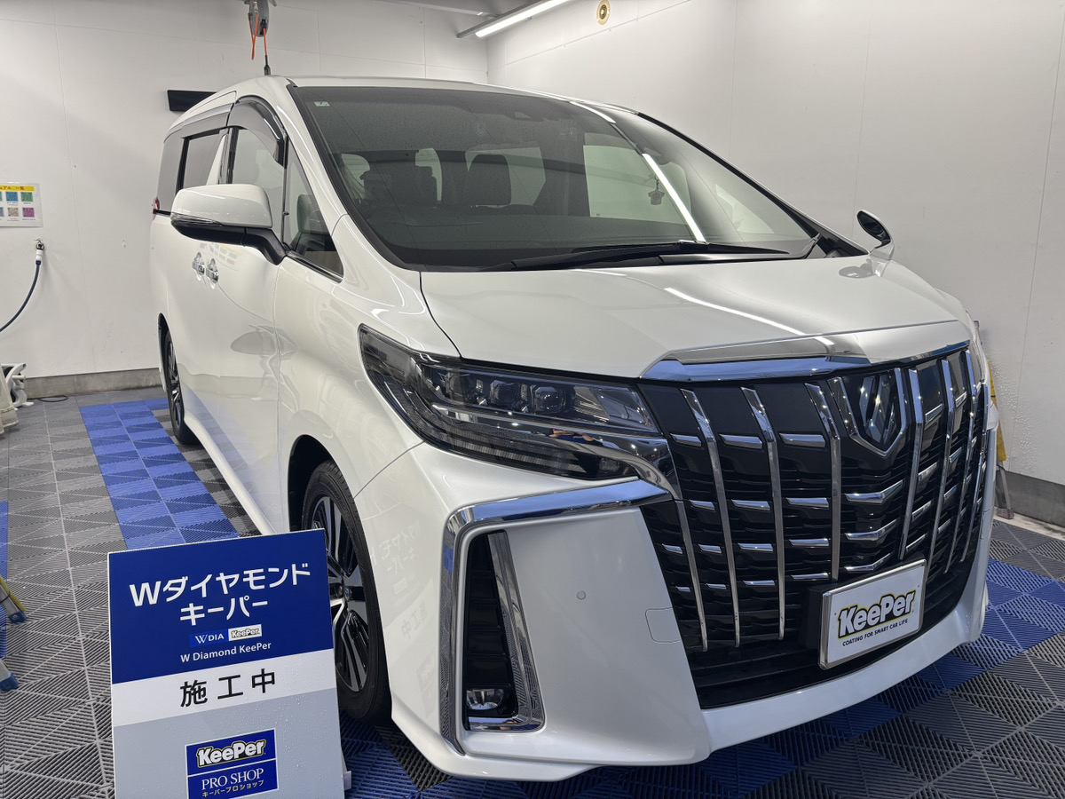 トヨタ　アルファードの画像