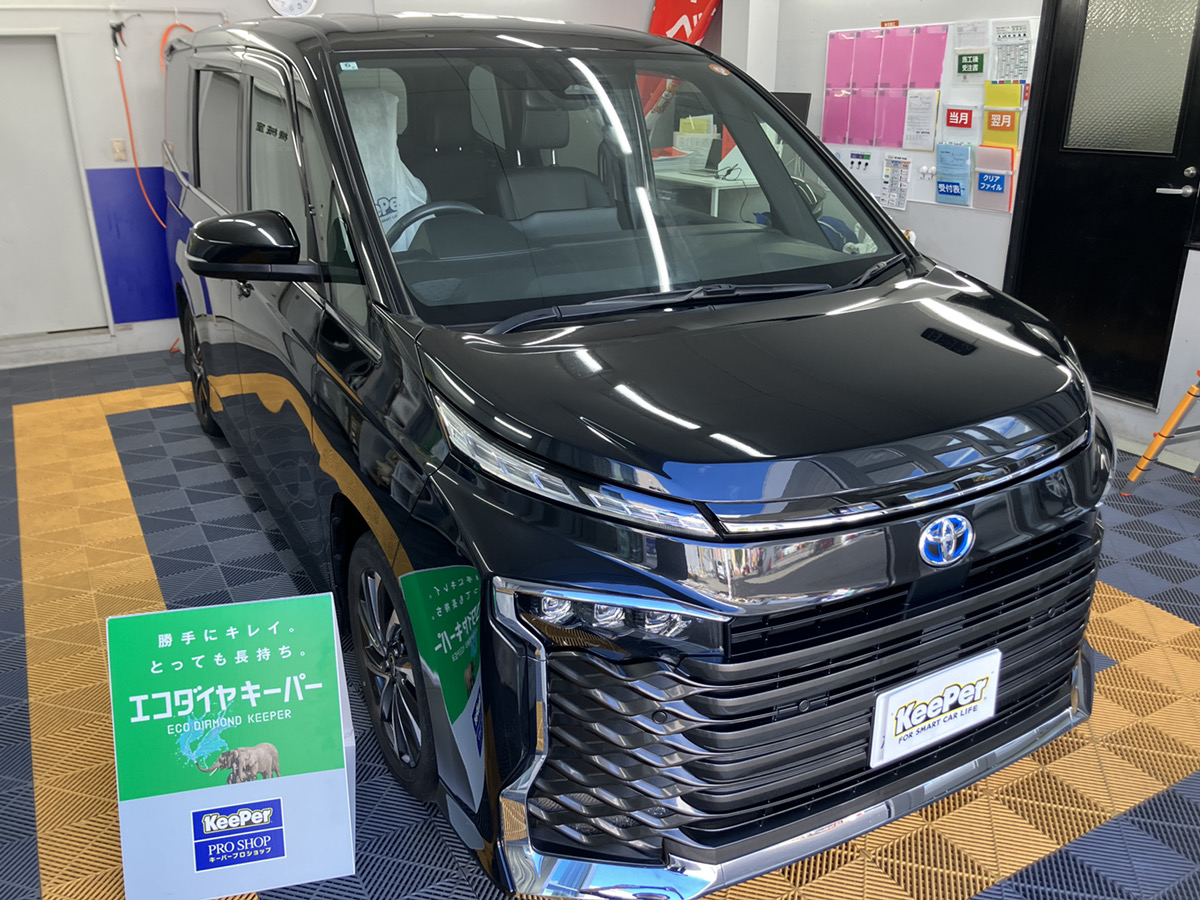 トヨタ　ヴォクシーの画像