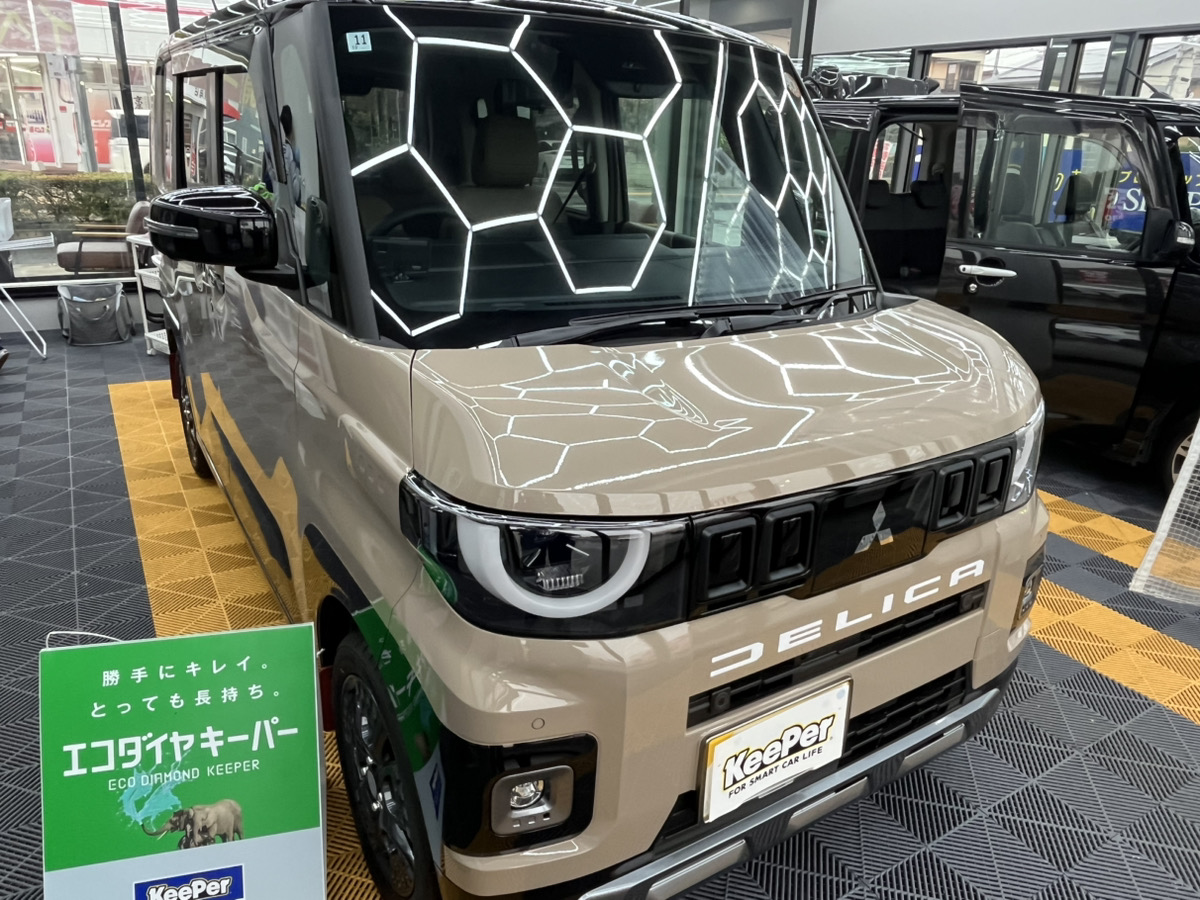 三菱　デリカミニの画像