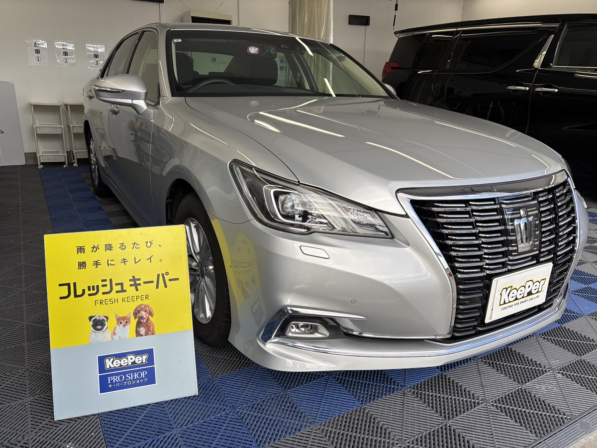 トヨタ　クラウンの画像