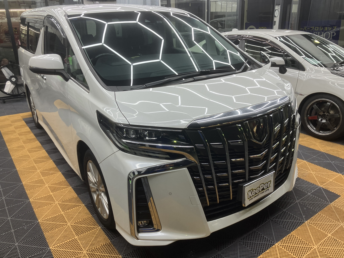 トヨタ　アルファードの画像