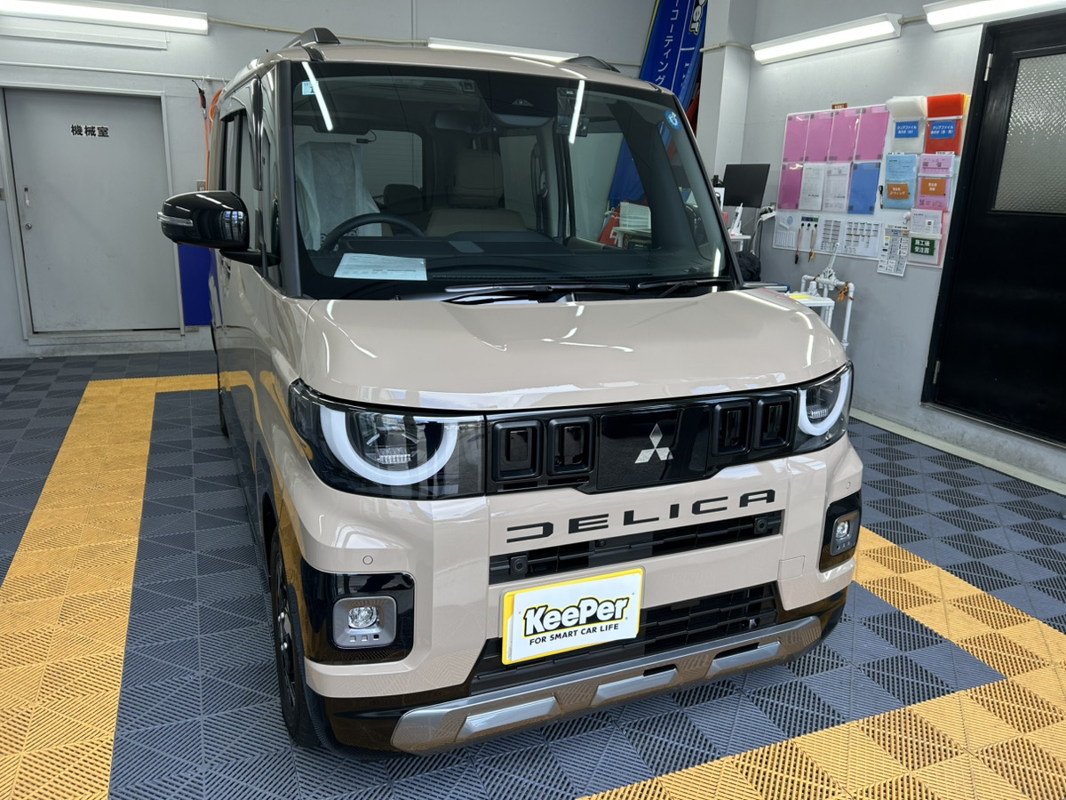 三菱　デリカミニの画像
