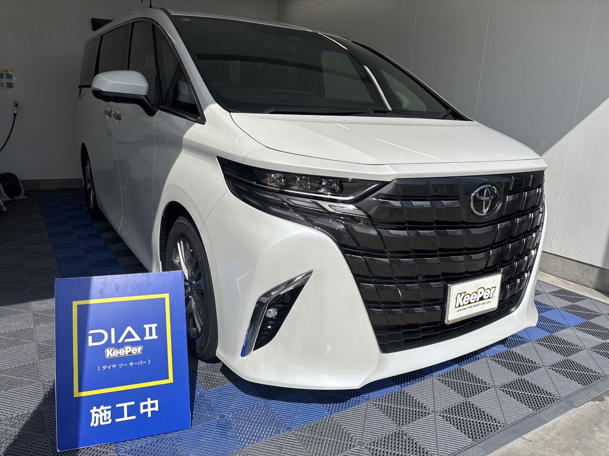 トヨタ　アルファードの画像