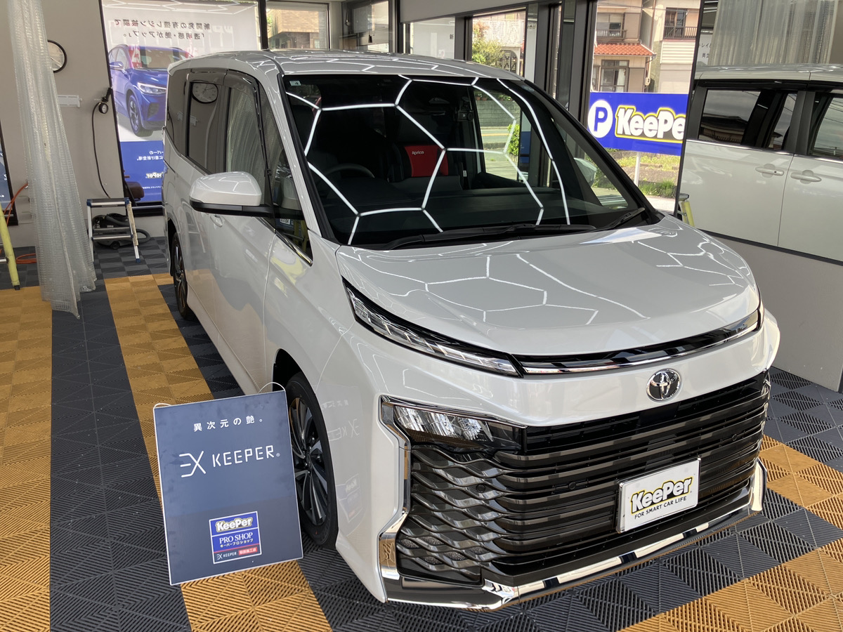 トヨタ　ヴォクシーの画像