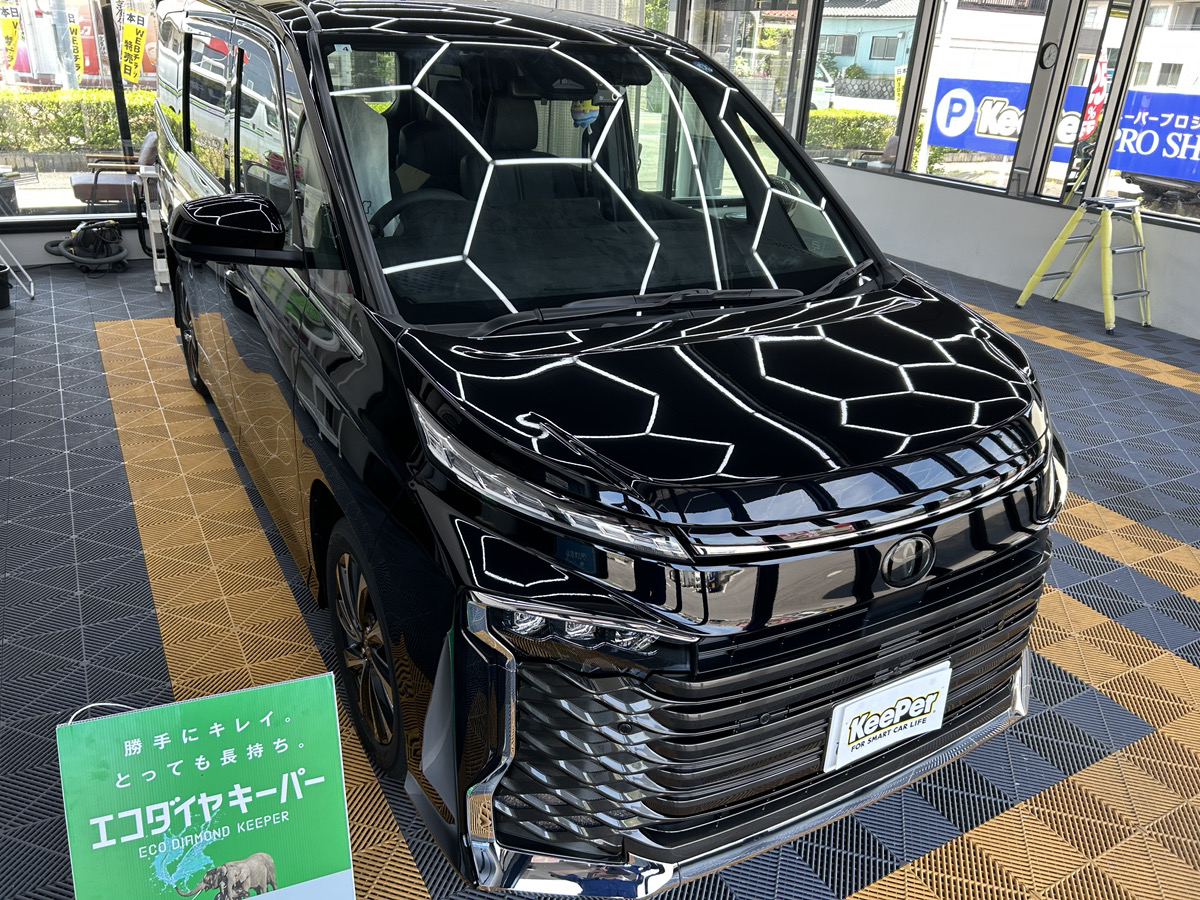 トヨタ　ヴォクシーの画像