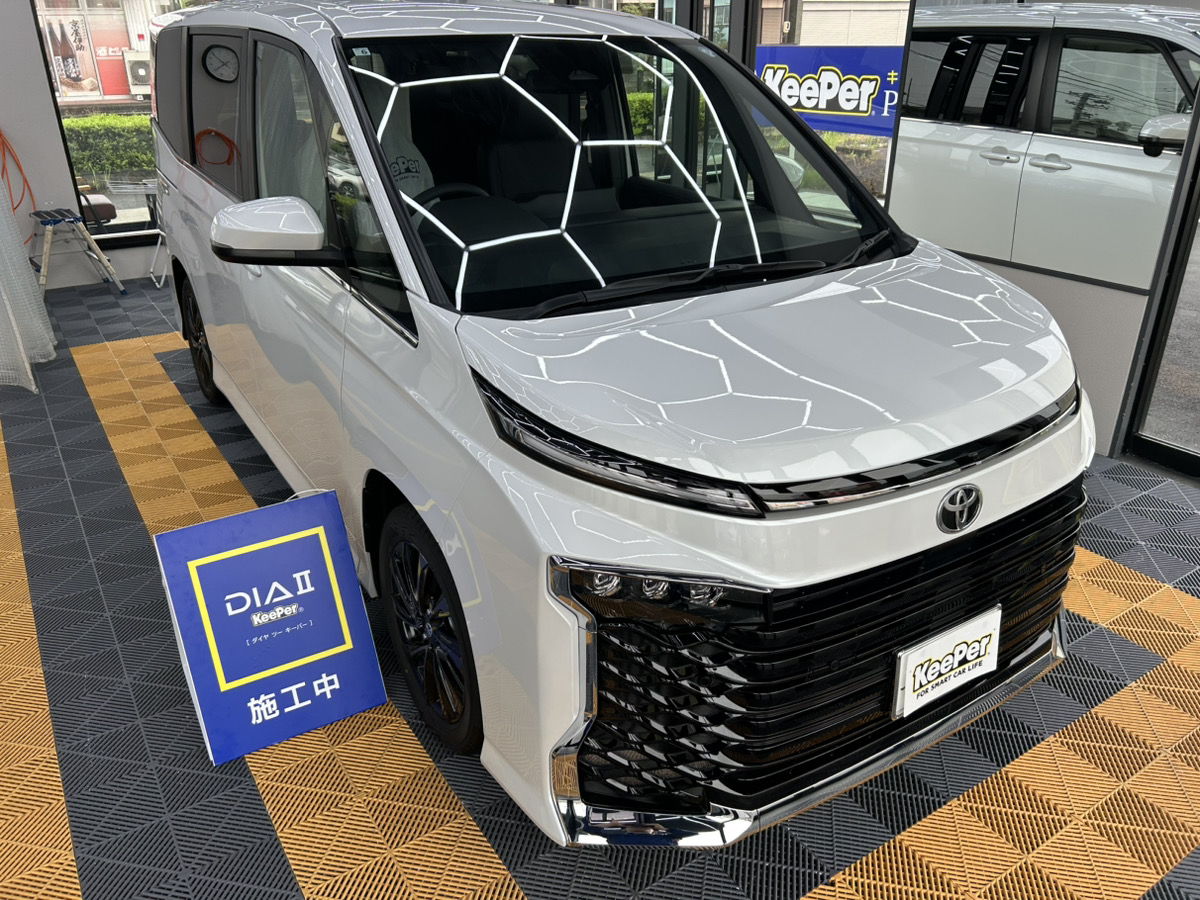 トヨタ　ヴォクシーの画像