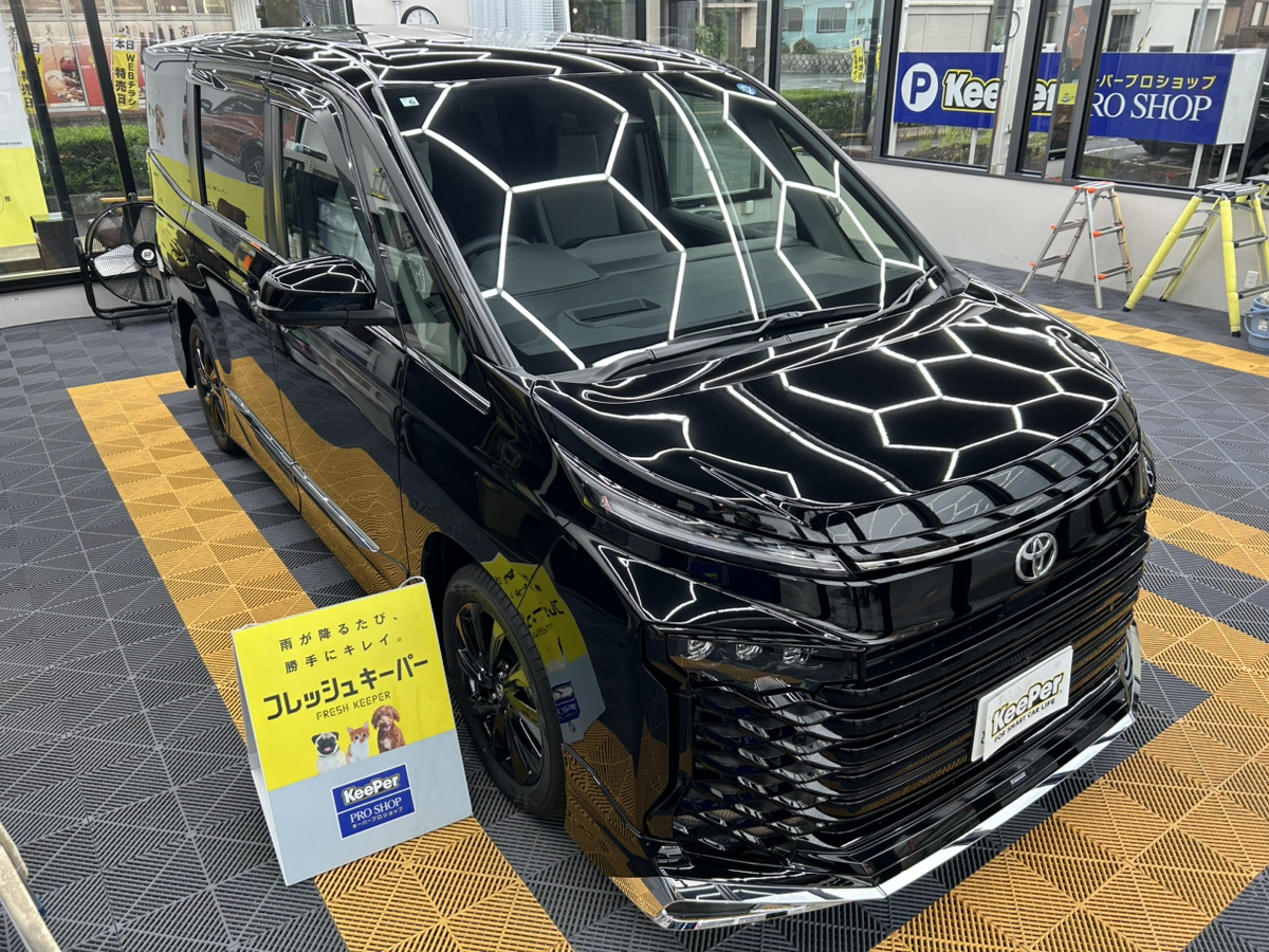 トヨタ　ヴォクシーの画像