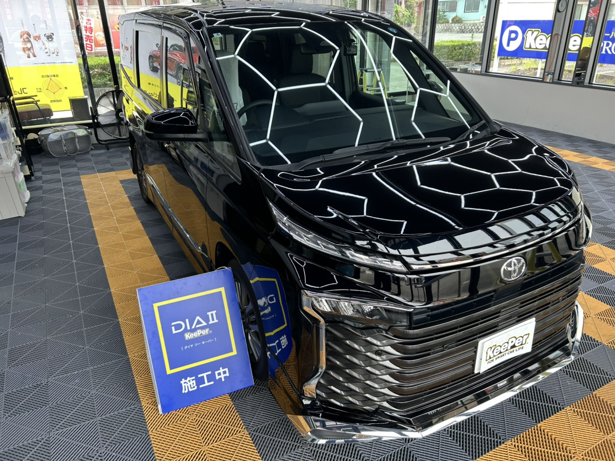トヨタ　ヴォクシーの画像