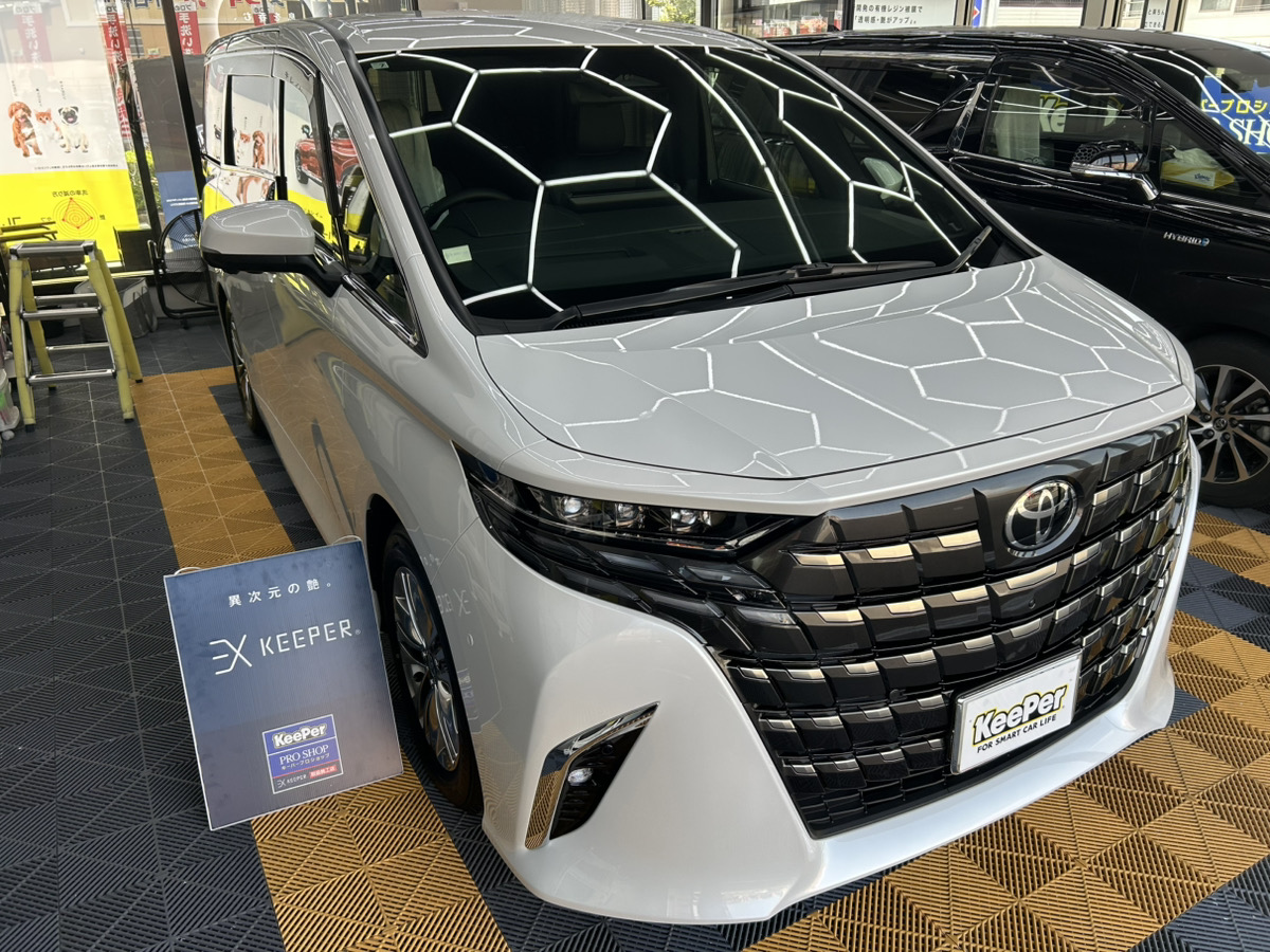 トヨタ　アルファードの画像